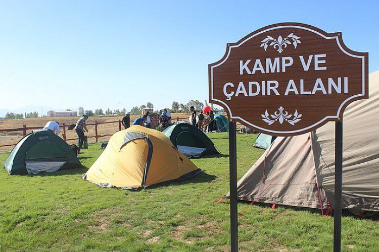 Edremit Köşk Mahallesi Kamp ve Karavan Alanı - fotoğraf 2