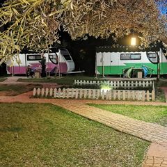 Pingala Glamping Caravan Hotel